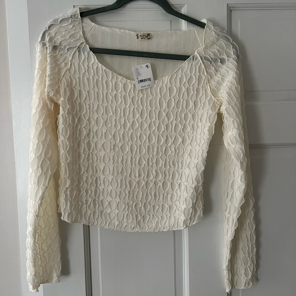 Free People NWT Long sleeve ruffle shirt | cream / off-white color | M